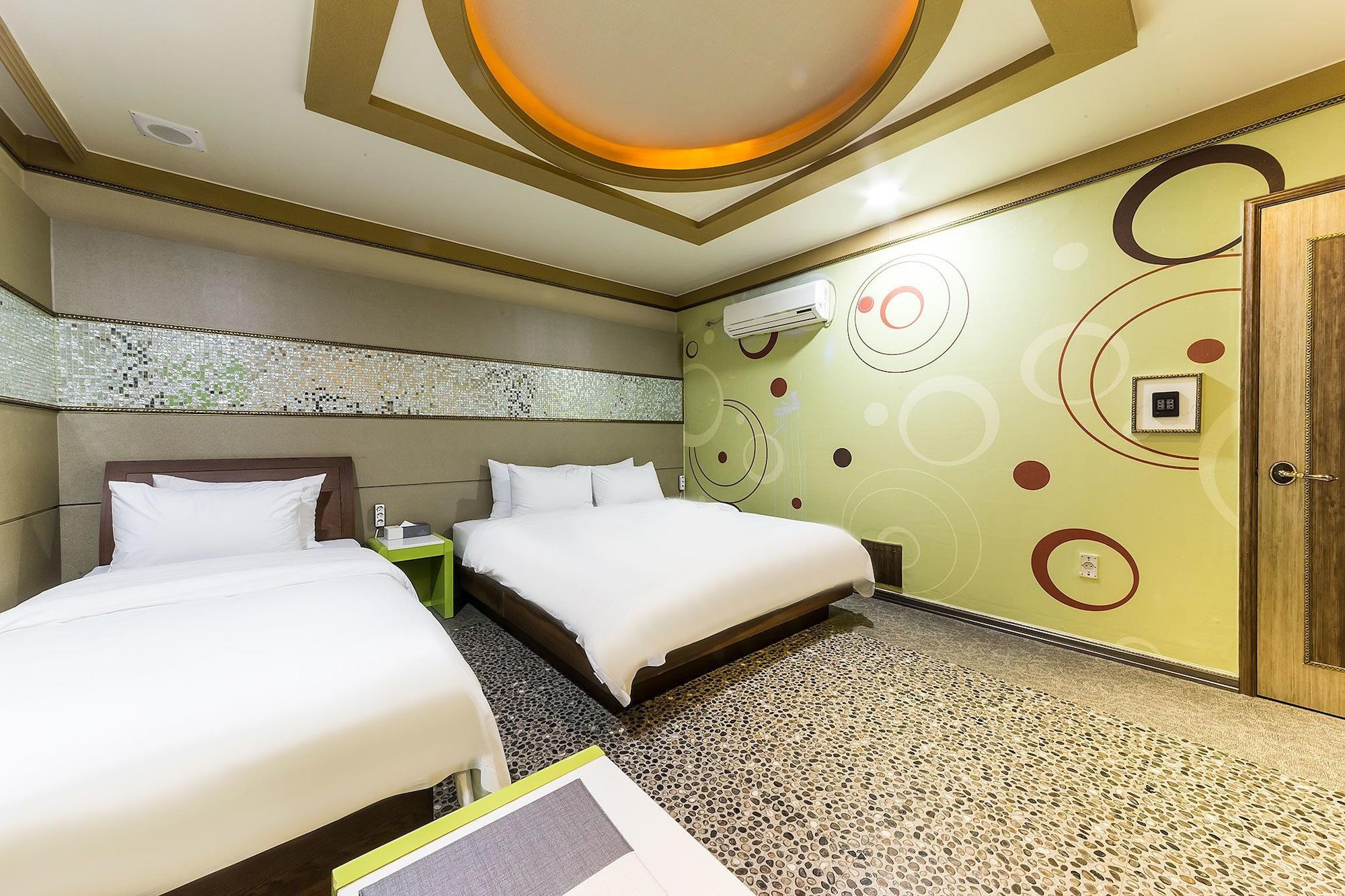 Millennium Hotel Коян Экстерьер фото