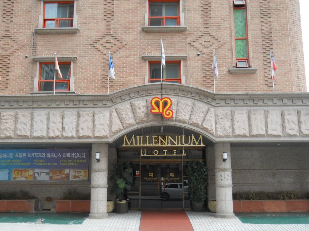 Millennium Hotel Коян Экстерьер фото